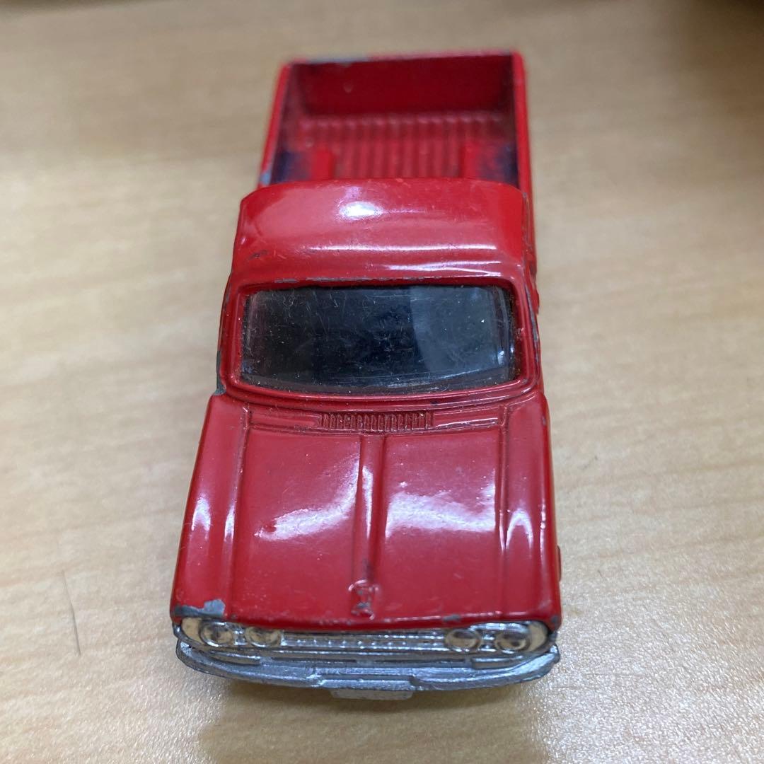 トミカ 香港製 ダットサン1300