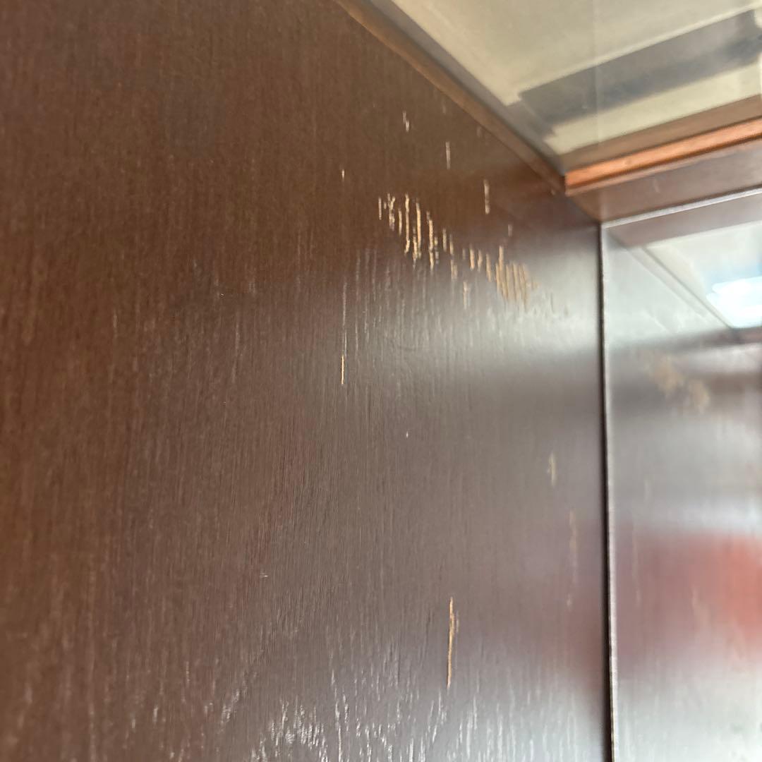 高級家具　passionブランド　縦型　カップポード　飾り棚照明付　背面鏡棚5