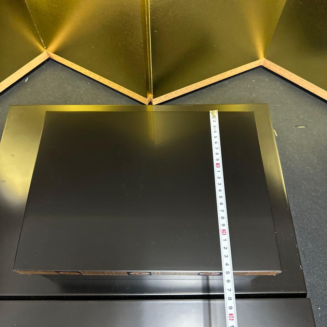 コシノヒロコ　漆器