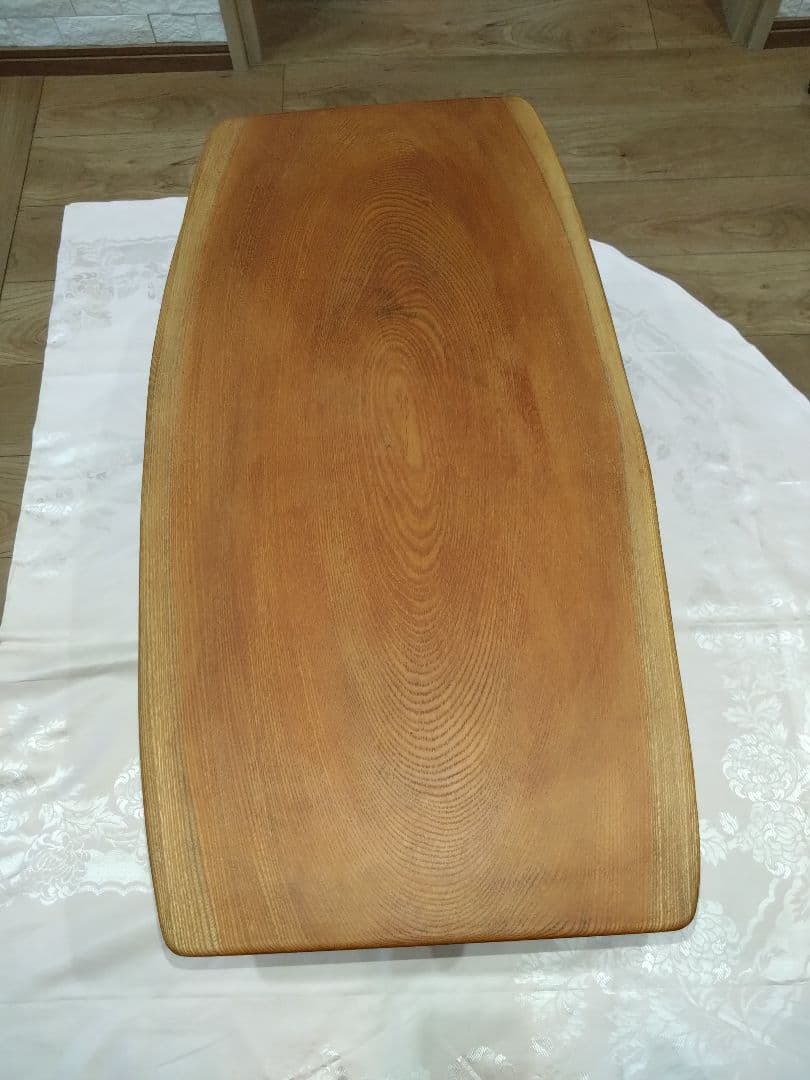 ケヤキのテーブル⑱　ケヤキ一枚板の模様が綺麗なテーブル
