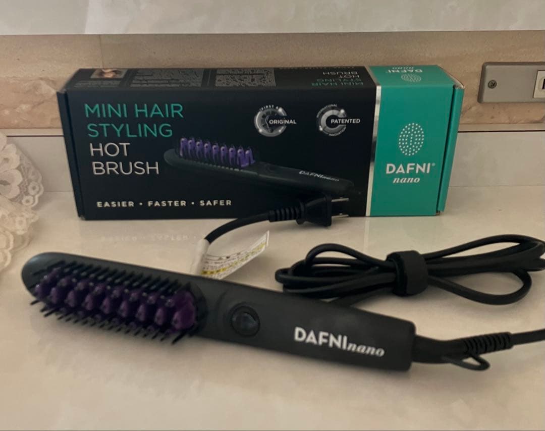 DAFNI nano ブラシ型ヘアアイロン DH1.6N