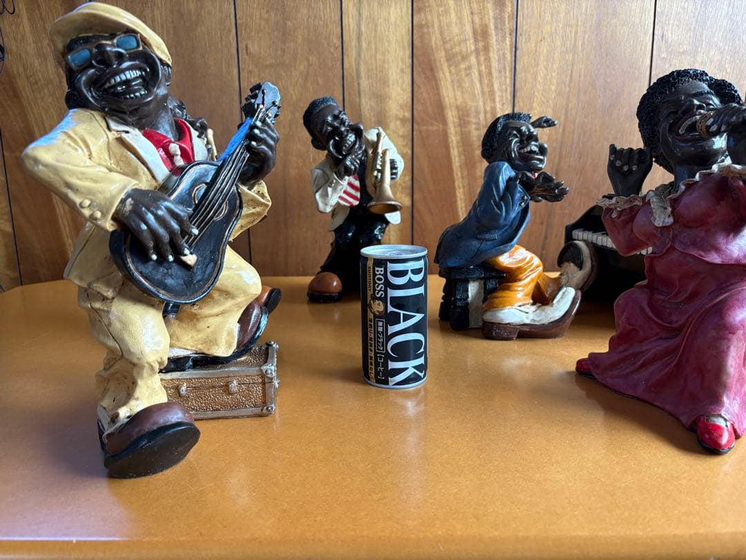 黒人5名によるJAZA演奏