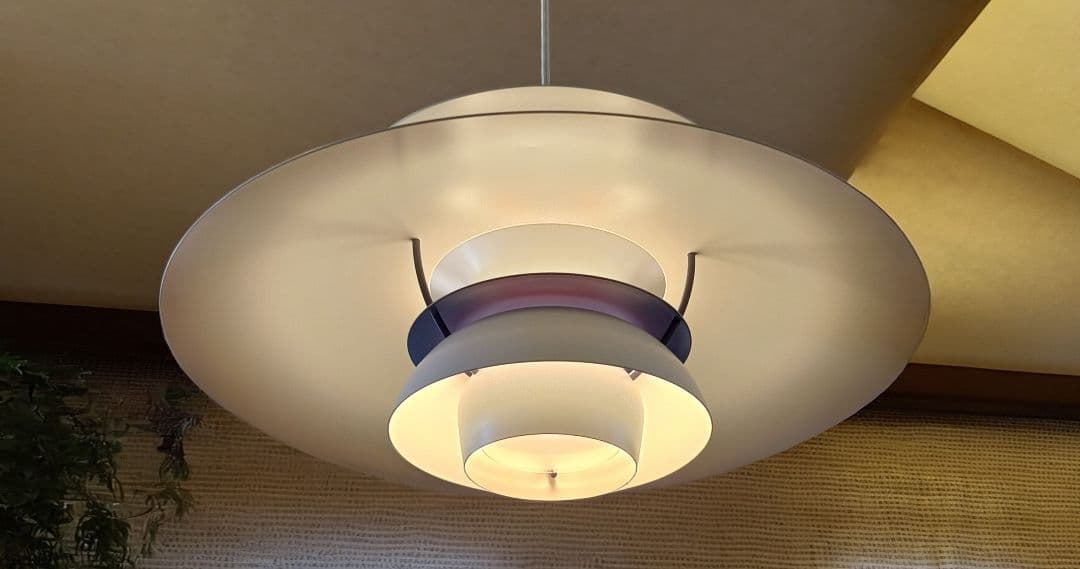 ルイスポールセン正規品　PH5クラシックホワイト