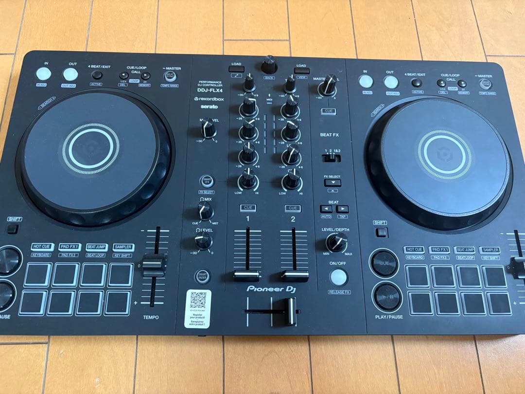 DJコントローラー　DDJ FLX4