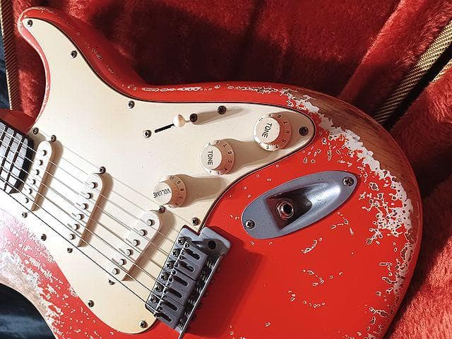 ❖❖ Custom HeavyRelic FiestaRed Strato ❖❖