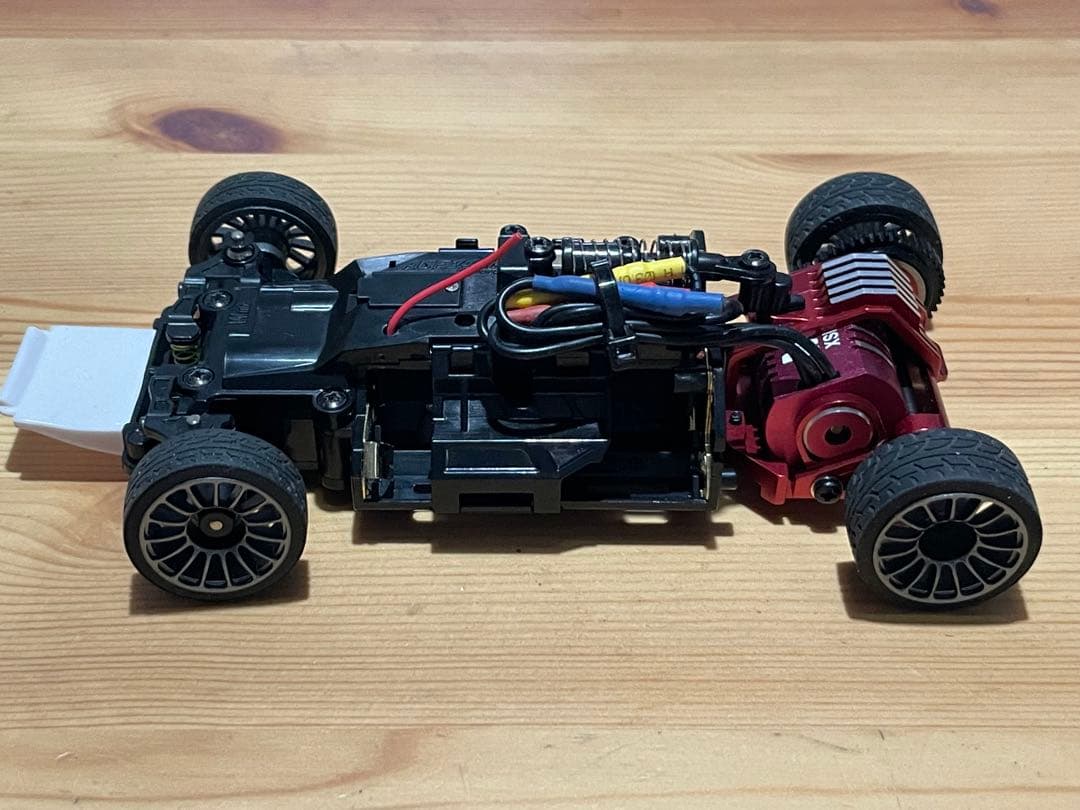 ミニッツMR-03? 赤モーター アルミマウント