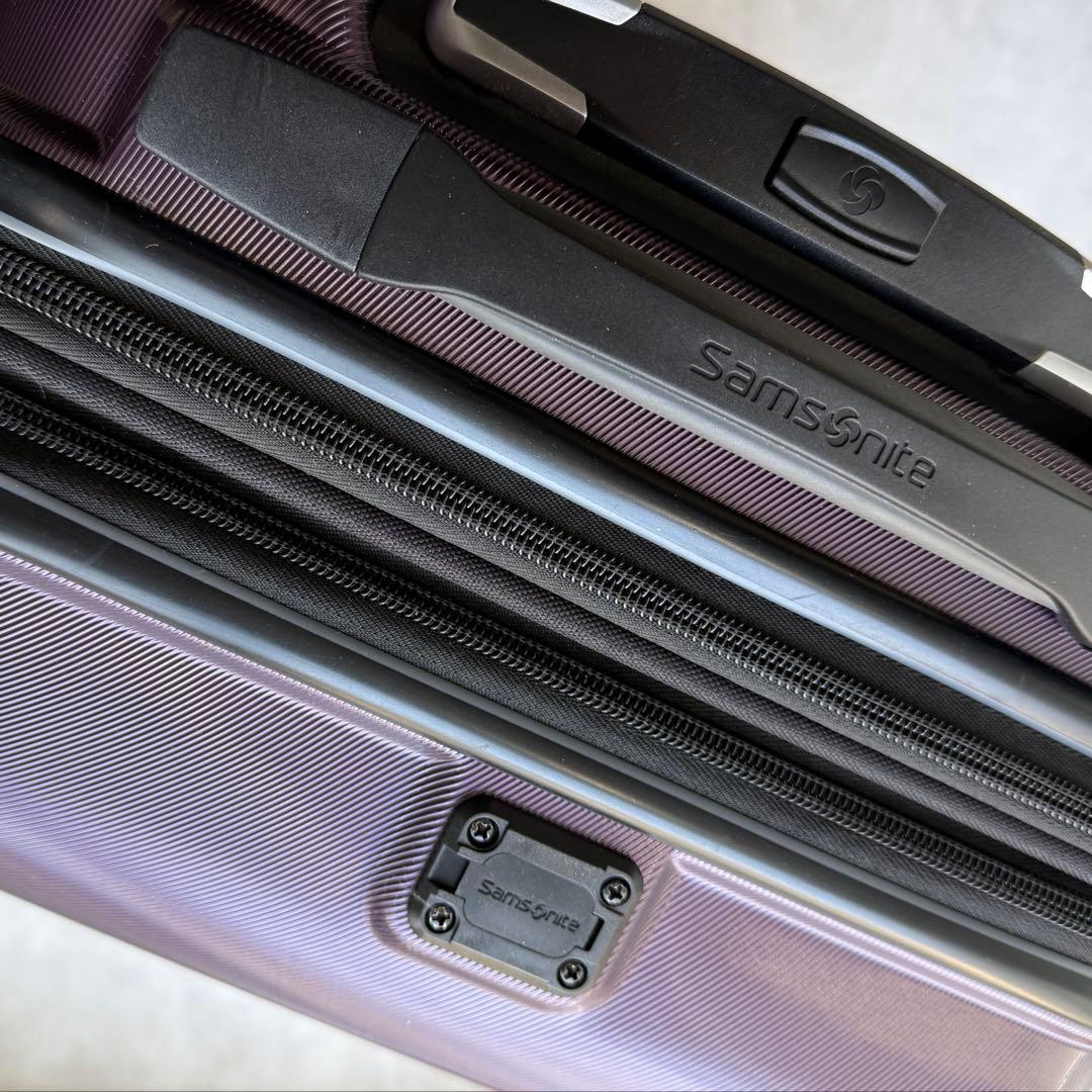 完売品！サムソナイト 機内持ち込み スーツケース キャリー omni2 USB