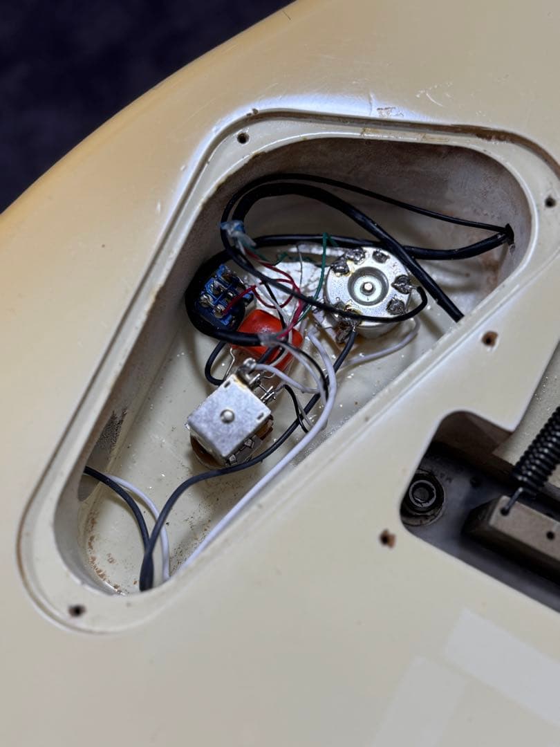 KRAMER FOCUS2000 FRT-3 Dimarzio 2発搭載