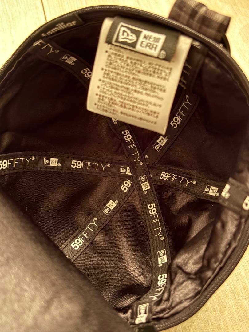 NEW ERA® × familiar コラボ ポシェット