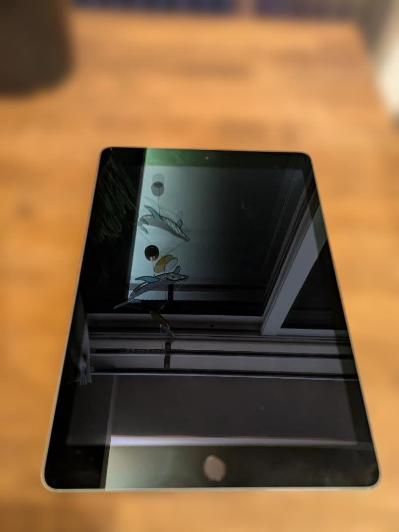 Apple iPad Air 2 10.2インチ スペースグレー 本体