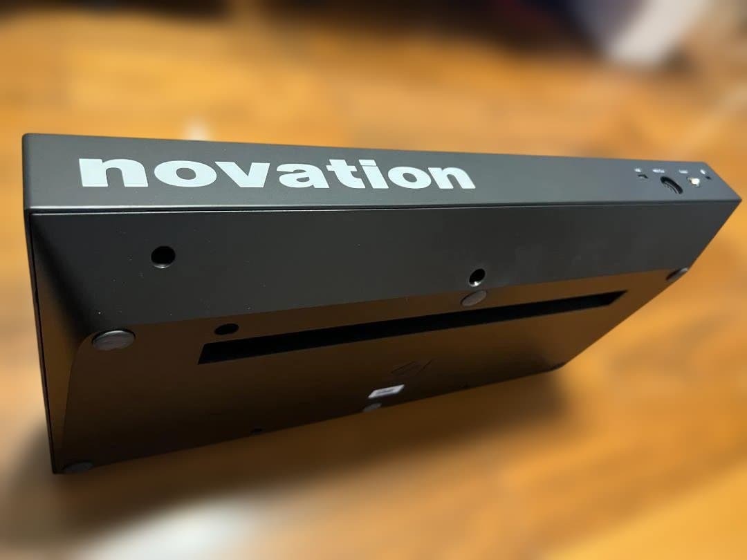 ほぼ美品 Novation/Launchkey 25 Mk4 （フルサイズ）