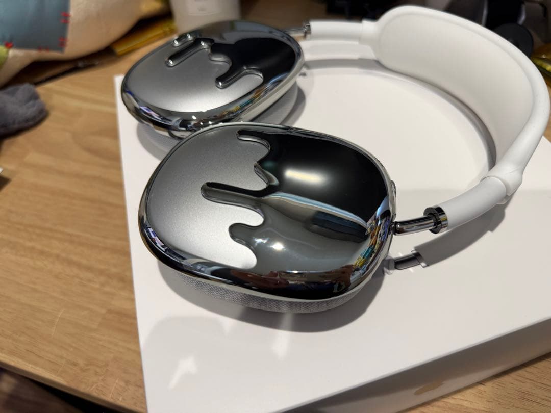 qlix dripframes silver Airpods max用カバー