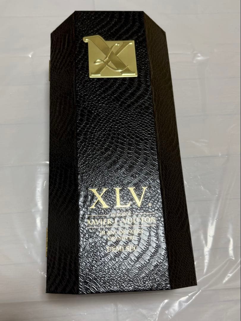 新品未使用 XIV ヴィトンシャンパン ブランドノワールドゥミセック 750ml