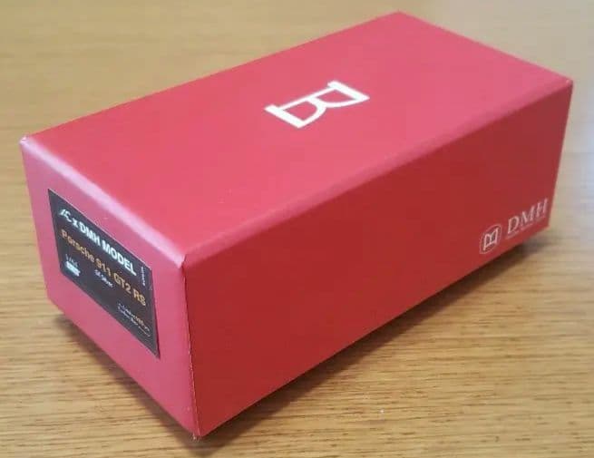 DMH 1/64　ポルシェ 911(991) GT2 RS