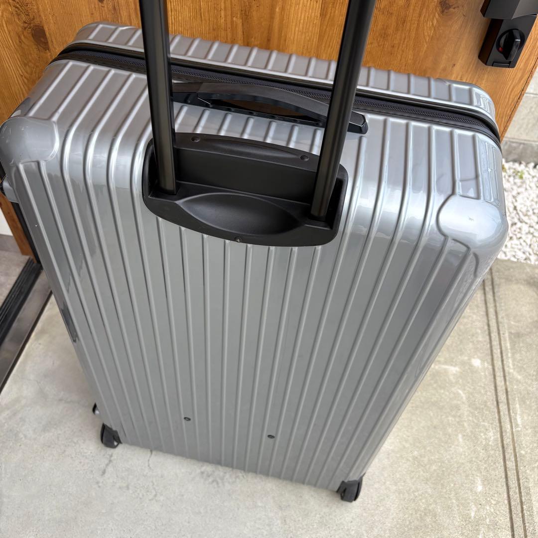 リモワ　サルサ　104L 2輪　シルバー　グレー　最大容量　キャリーケース