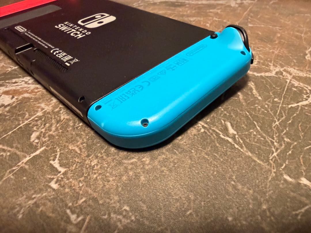 Nintendo Switch ネオンブルー/レッド 本体 + ピクミン4