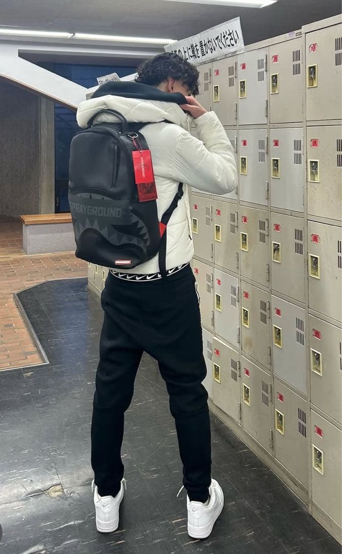 NIKE ナイキ ジュニア テックフリース フルジップパーカー　ブラック　光る