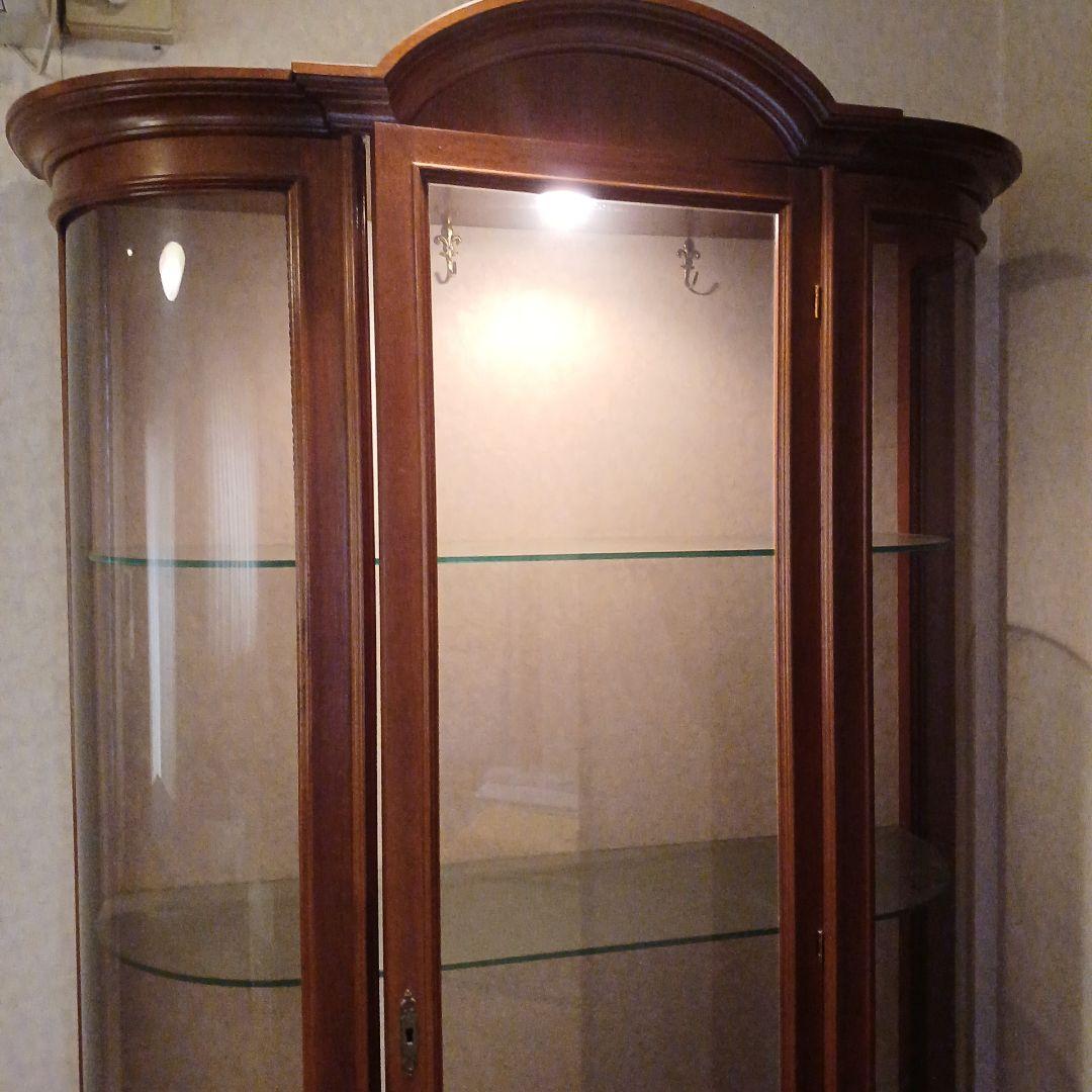 木製ガラスキャビネット 3段 内蔵ライト付き