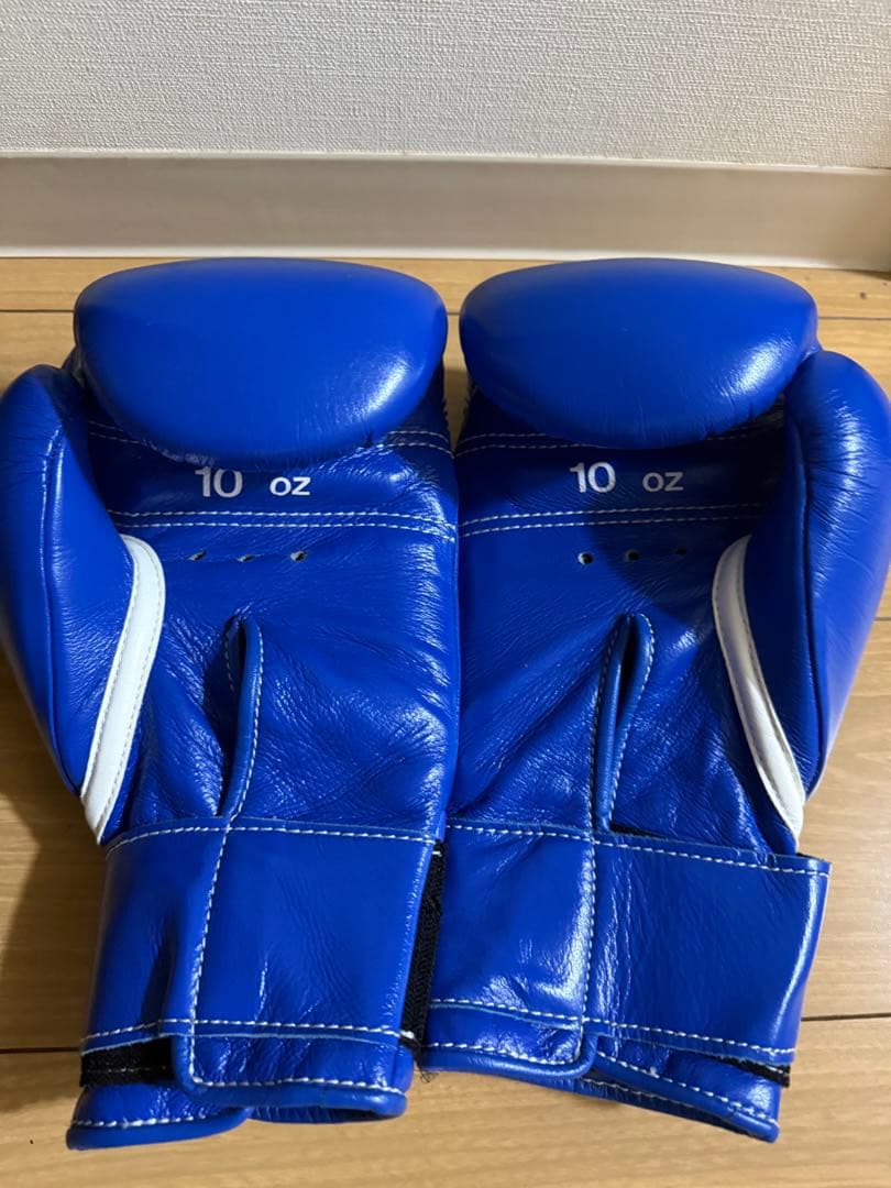 [ほぼ新品]ウイニングボクシンググローブ 10 oz