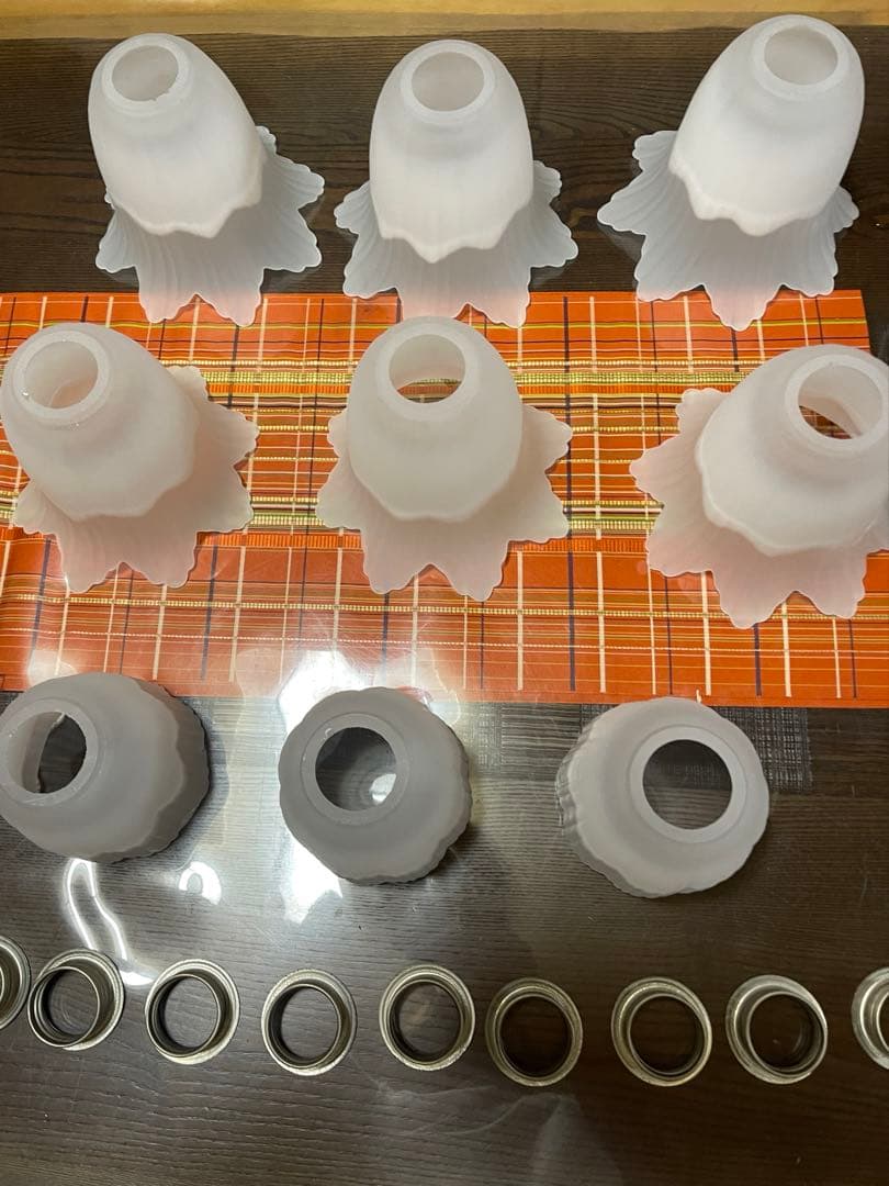 リビング　照明　フラワー型シェード