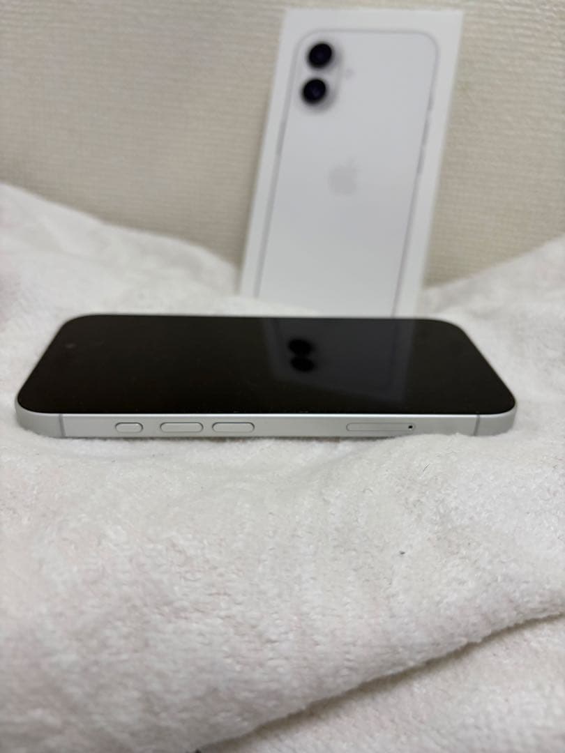 S*︎様 【美品】値下げ中！iPhone16 128GB ホワイト