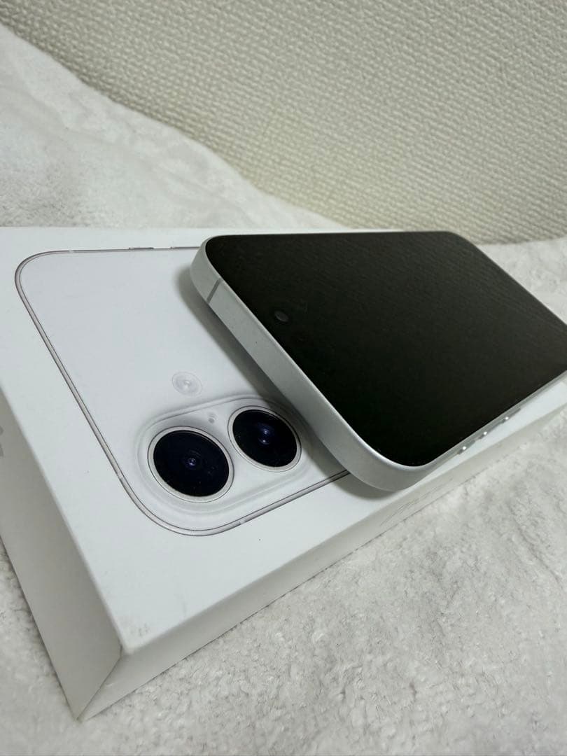 S*︎様 【美品】値下げ中！iPhone16 128GB ホワイト