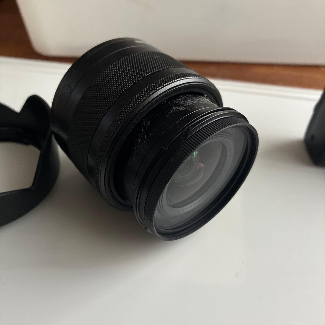 Canon EOS M100 15-45mm レンズキット