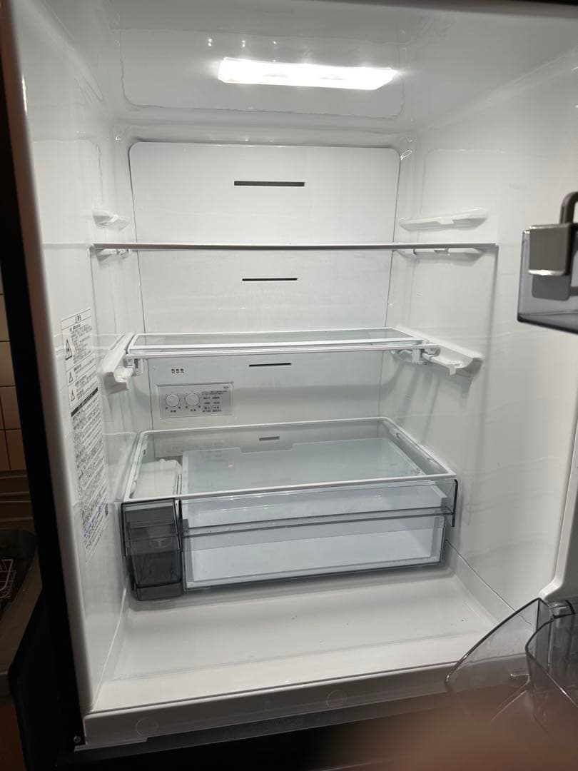 【美品】2024年式 東芝 冷蔵庫 330L GR-V33SC ブラック 3ドア