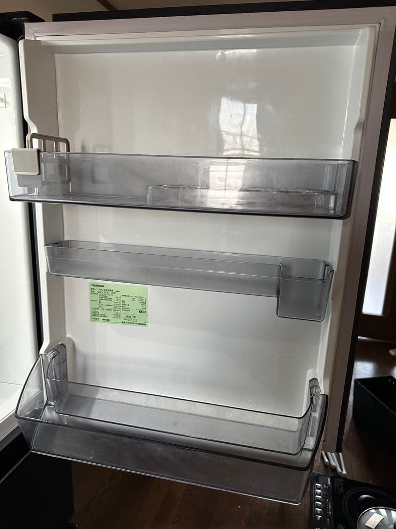 【美品】2024年式 東芝 冷蔵庫 330L GR-V33SC ブラック 3ドア