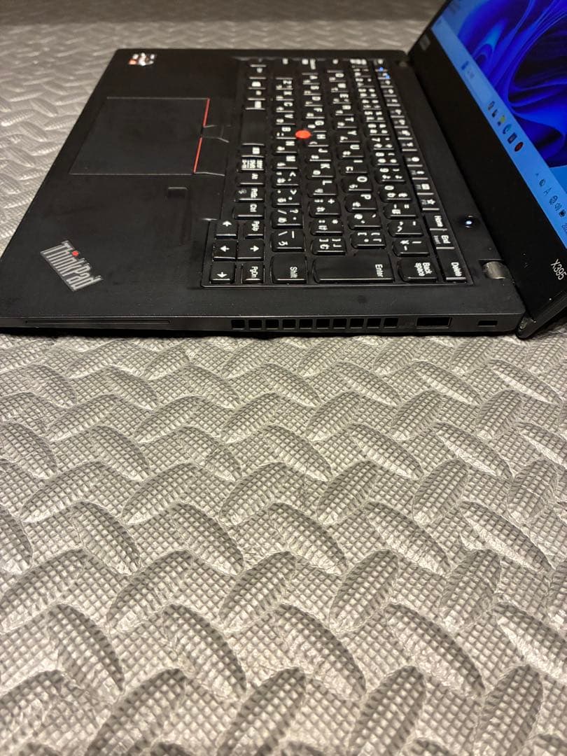 ThinkPad X395 AutoCAD PLCソフト多数インストール済み