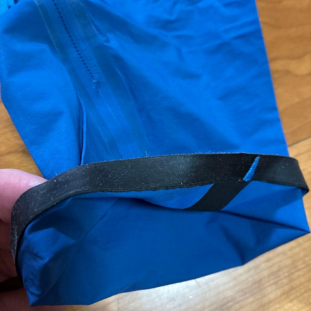 arena 競泳水着 青色 ドローストリング付き