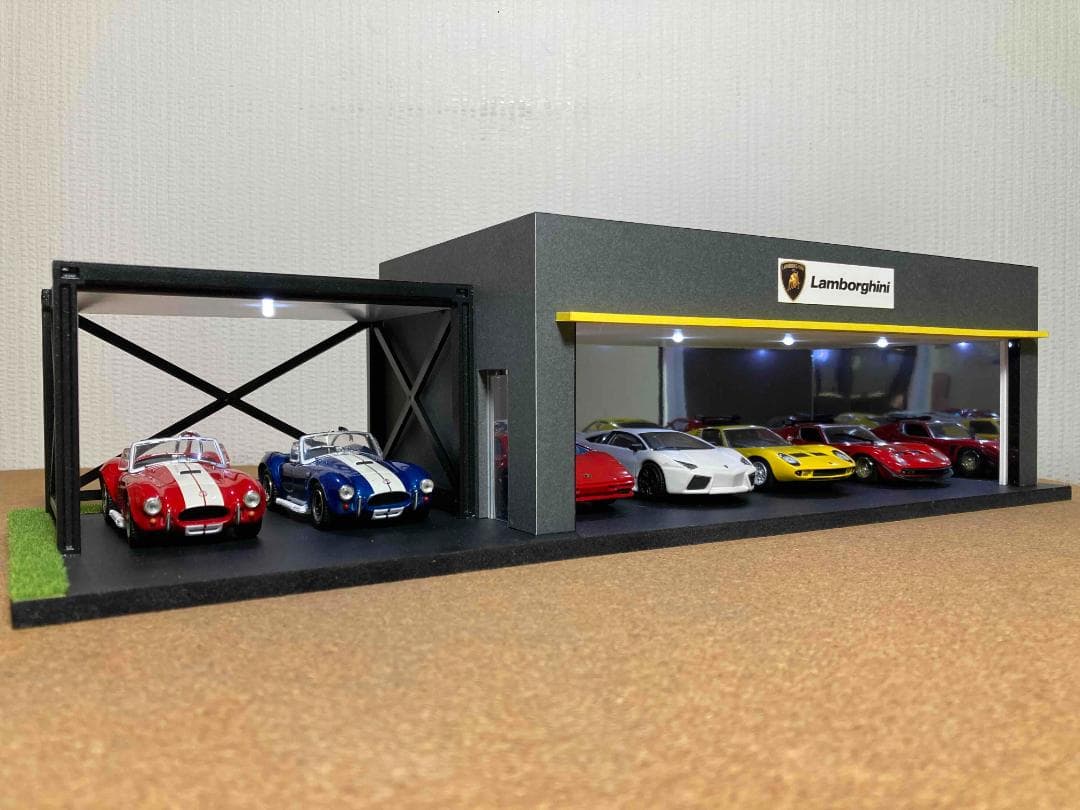ミニカー用ジオラマ：1/43 ショールーム＆ガレージⅢ（ダークグレー）外構仕上げ
