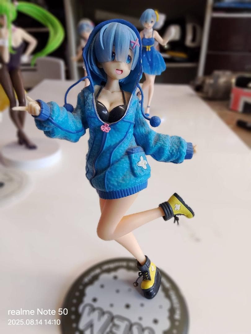 アニメキャラクター フィギュアセット。6体