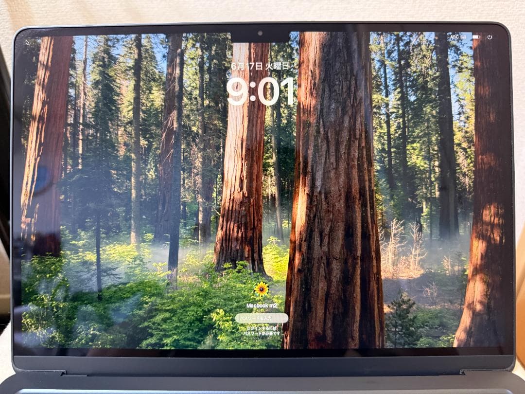 MacBook Air 13.6インチ M2・メモリ8GB・SSD256GB