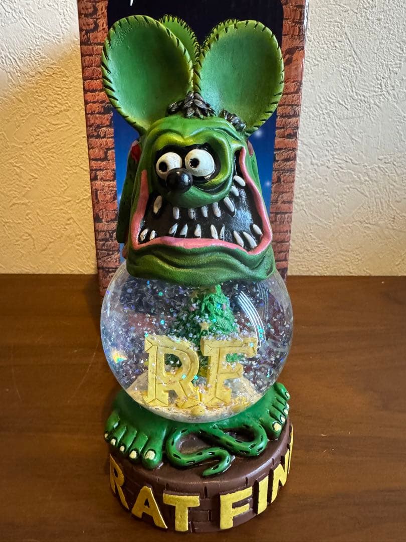 会場限定 ホッドロッドカスタムショー2025 ラットフィンク　スノーグローブ