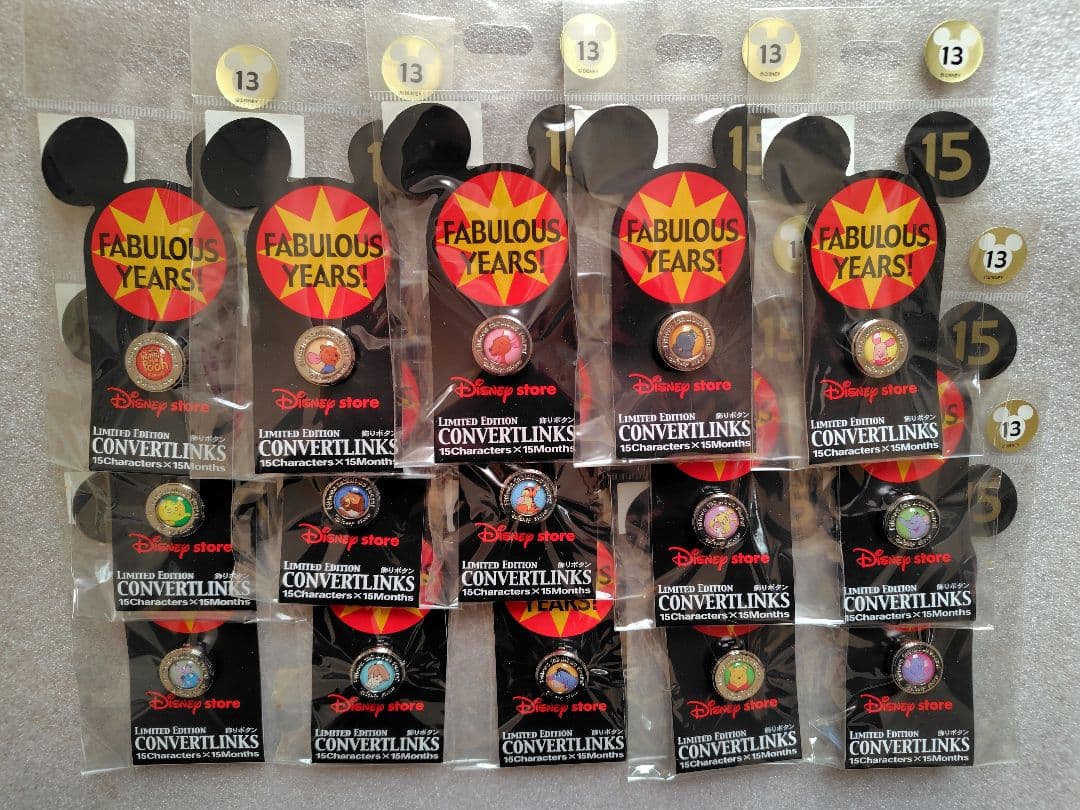 【未使用未開封】225個 全種　ディズニーストア15周年　飾りボタン