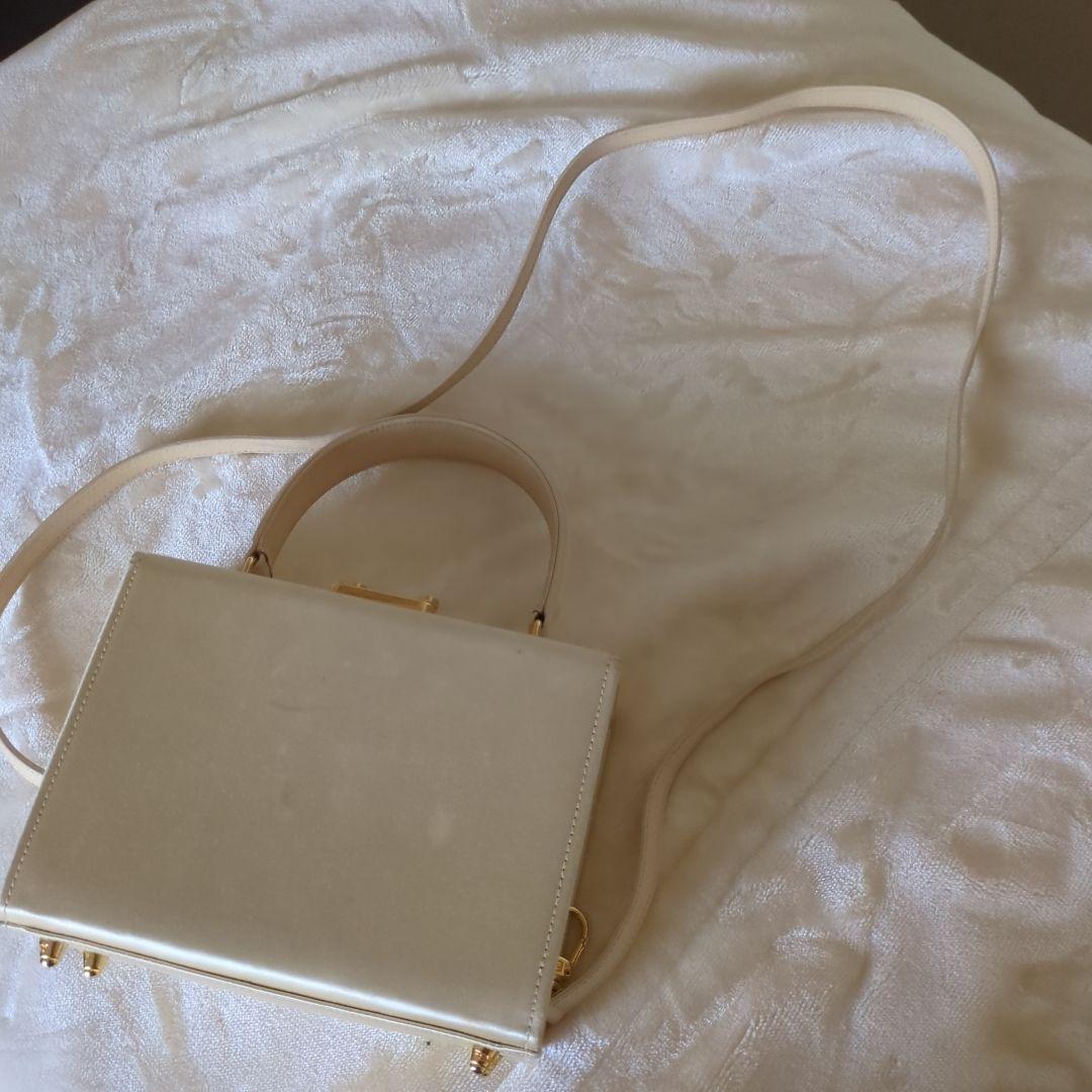 FENDI　ゴールド ショルダーバッグ