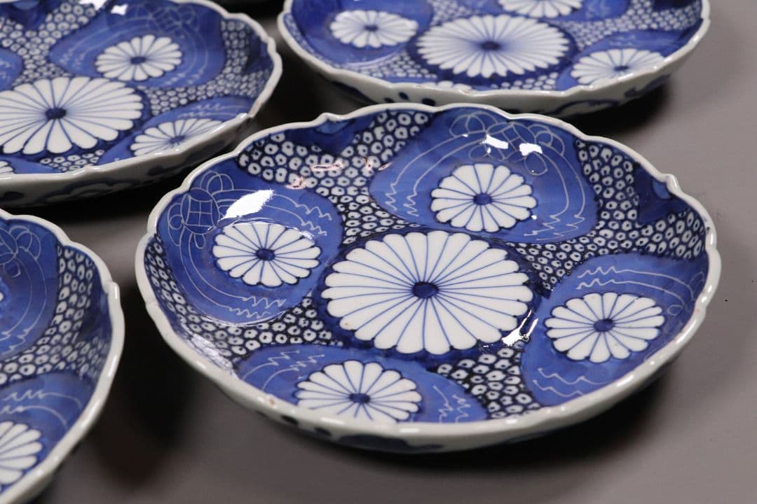 江戸 古伊万里 染付なます皿 十客 18cm 菊花浮文 鹿の子 中皿 MA167