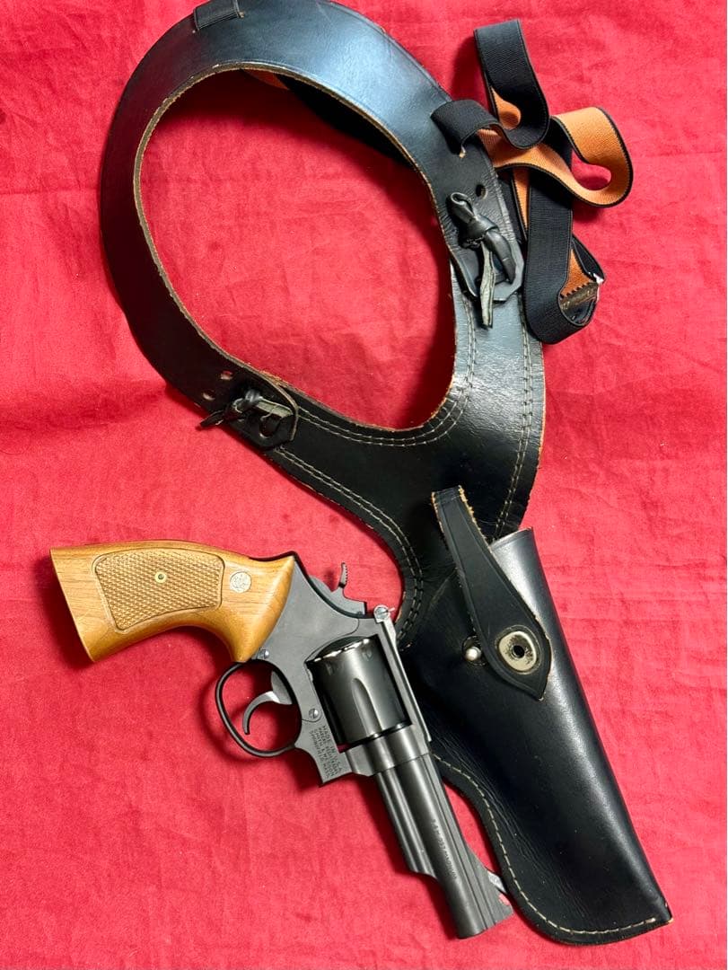 整備済 革製ショルダーホルスター リボルバー用