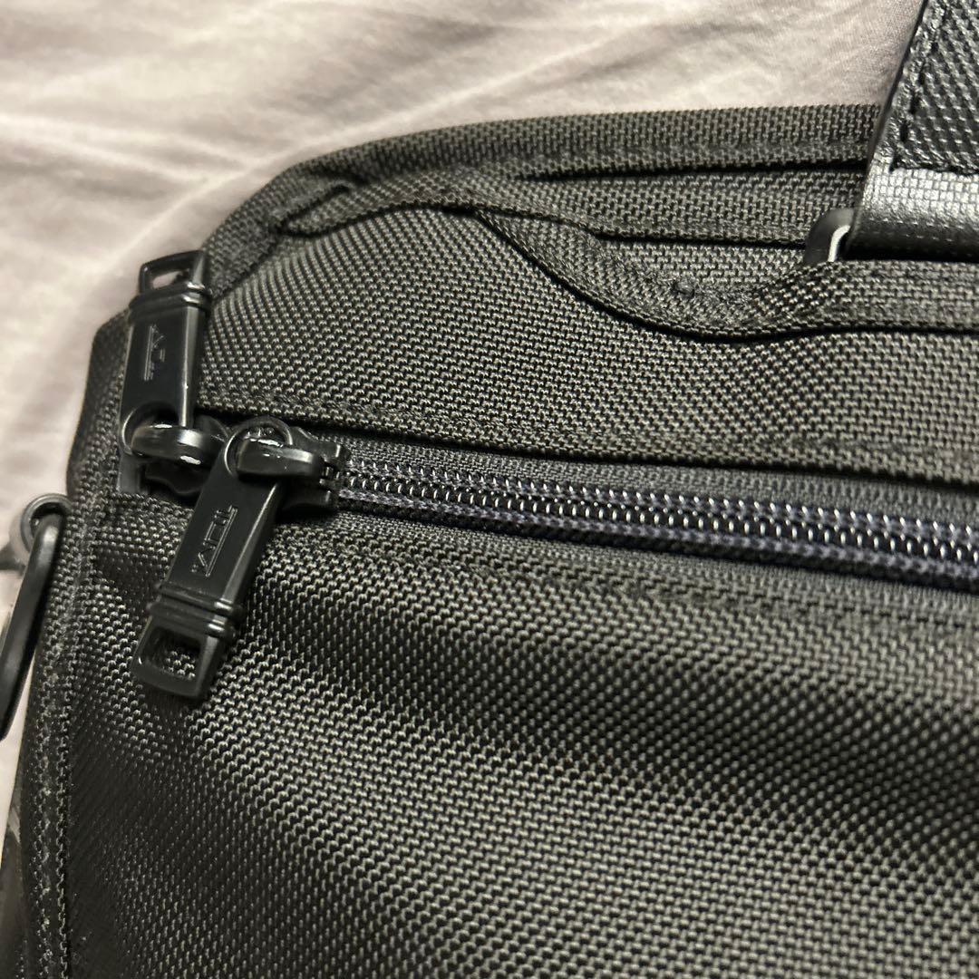 TUMI ビジネスバッグ 黒