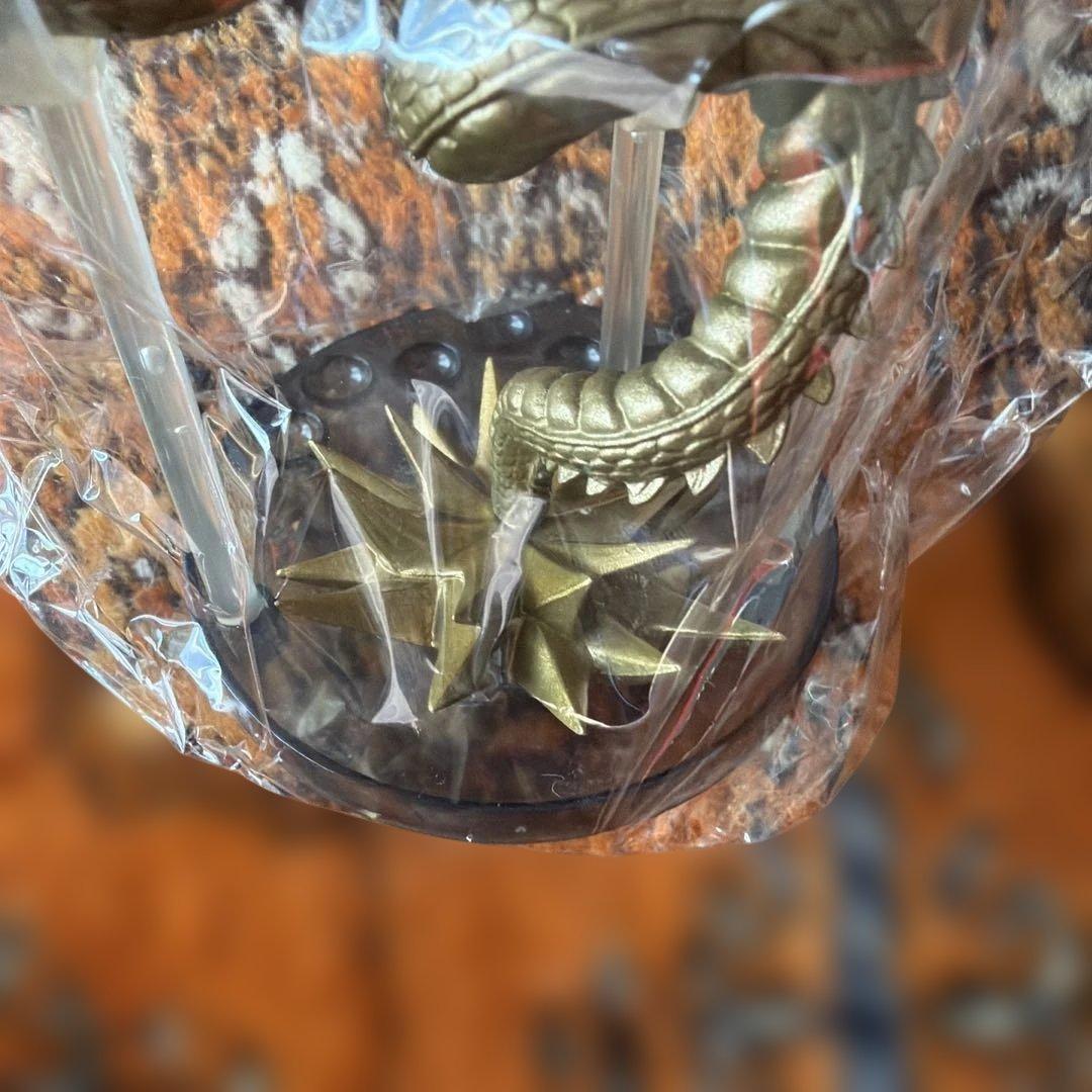 ゲームセンター限定非売品・新品・箱無し・神龍フィギュア