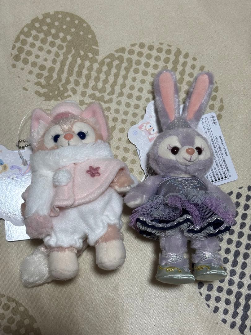 2個セット　ダンシングスノーフレークス★ステラルー　リーナベル★ぬいぐるみバッジ