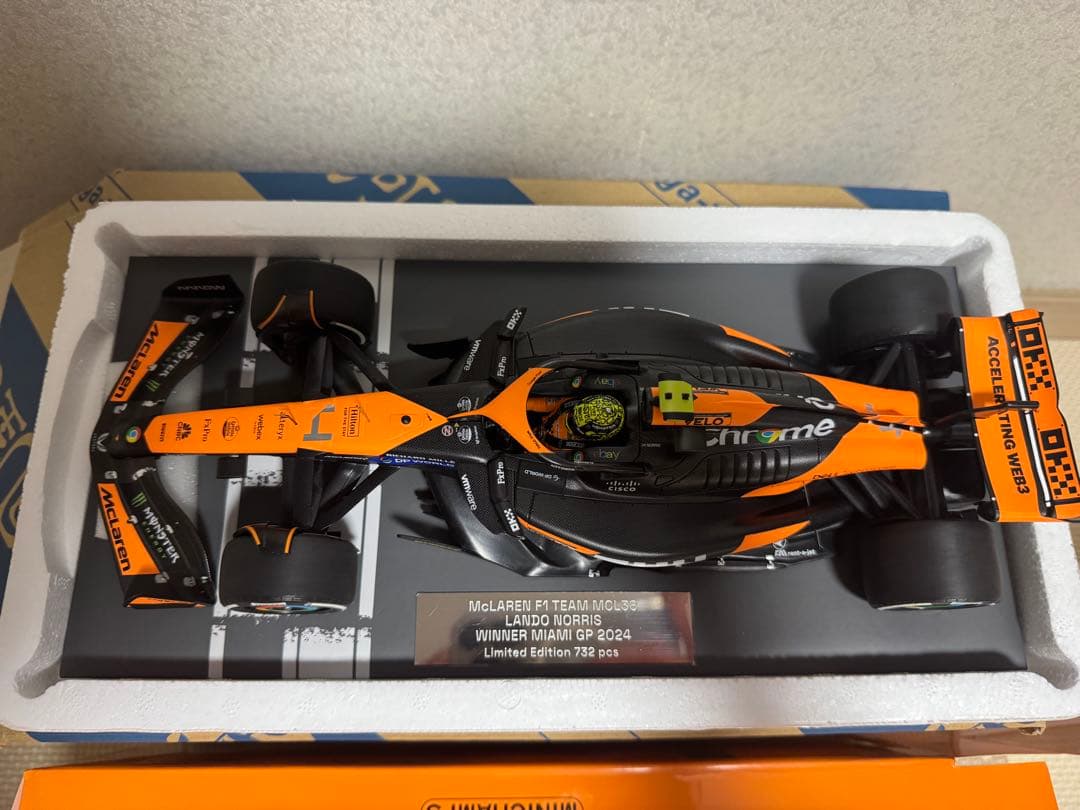 ミニチャンプス　1/18 マクラーレン　ランド・ノリス　マイアミGP 初優勝