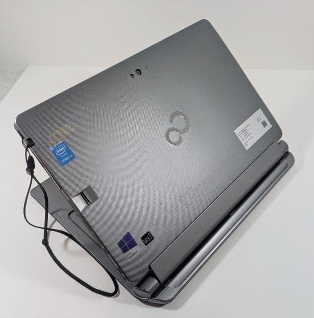 【持ち運びに♪】タッチパネル✨コンパクトノートパソコン✨カメラ・オフィス✨無線