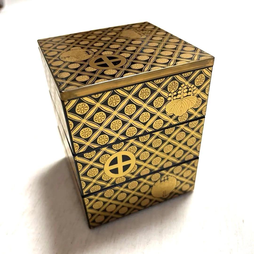 値下げしました！限定工芸品　丸十桐牡丹紋七宝繋蒔絵柄三段重