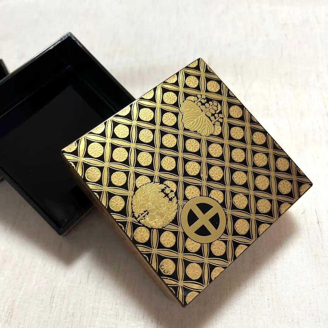 値下げしました！限定工芸品　丸十桐牡丹紋七宝繋蒔絵柄三段重