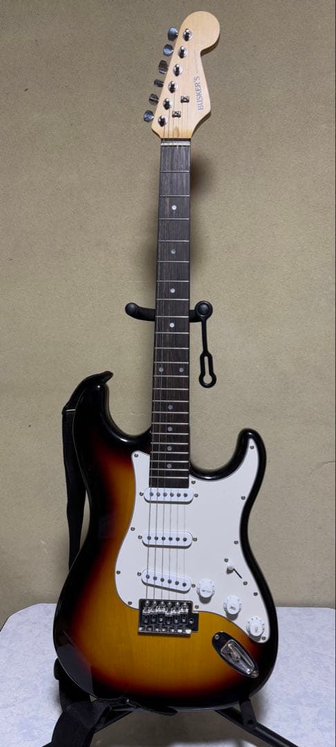 美品✧*。BUDKER'sエレキギター ストラトキャスタータイプ【現状品】