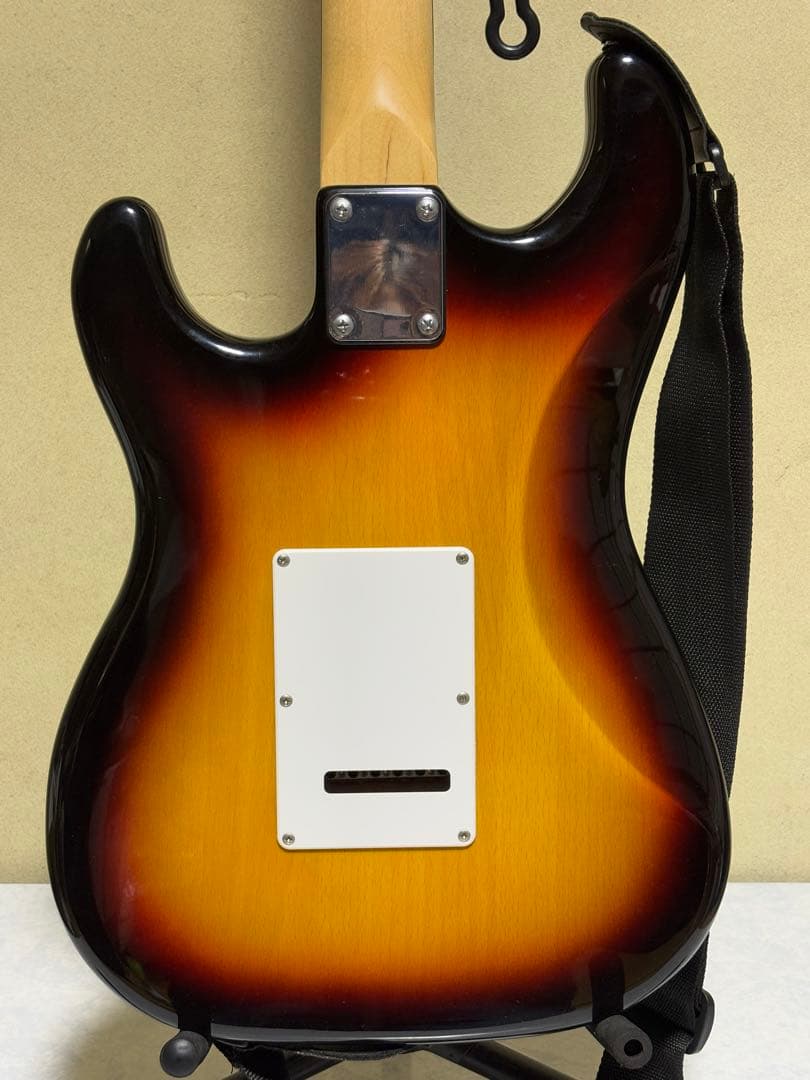 美品✧*。BUDKER'sエレキギター ストラトキャスタータイプ【現状品】