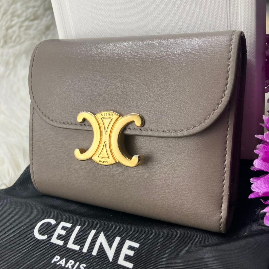 極美品✨セリーヌ　三つ折り　トリオンフ　スモールウォレット　レザー