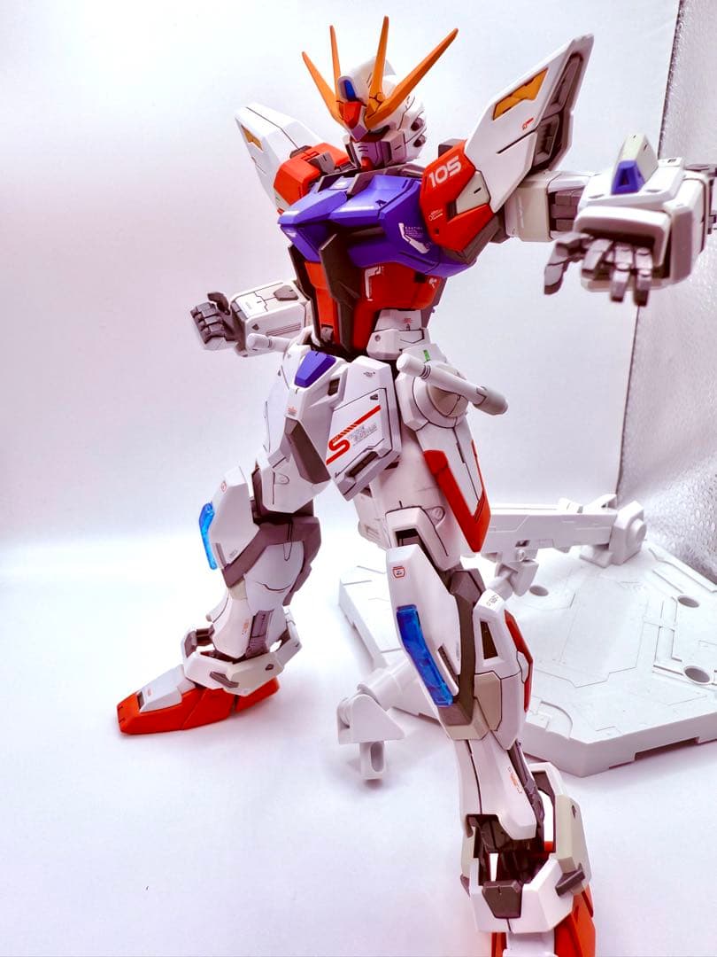 MG スタービルドストライク　【塗装完成品】